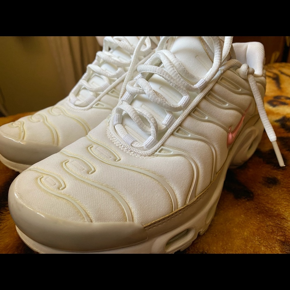 ❌PERFECT CONDITION❌ WOMENS TN AIR NIKE SNEAKERS